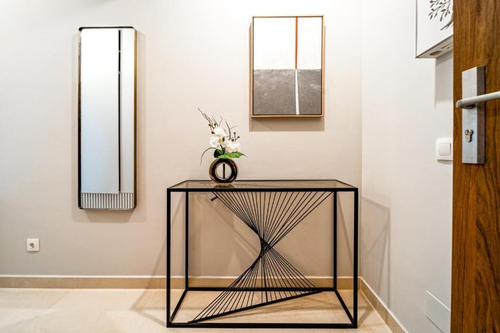 Pink Velvet Rk Ghimbav Apartman Kültér fotó