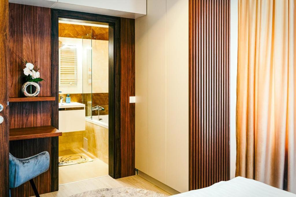 Pink Velvet Rk Ghimbav Apartman Kültér fotó